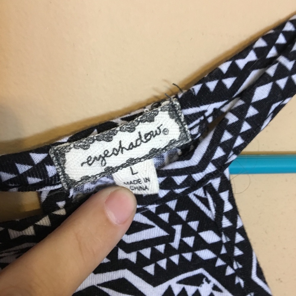 Patterned Tank Top - Picture 5 of 5